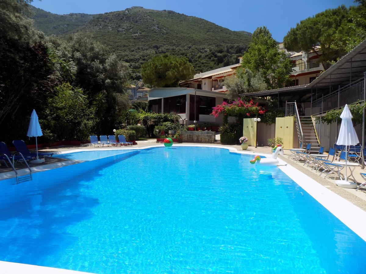 Lefkas Blue Hotel Nikiana Bagian luar foto