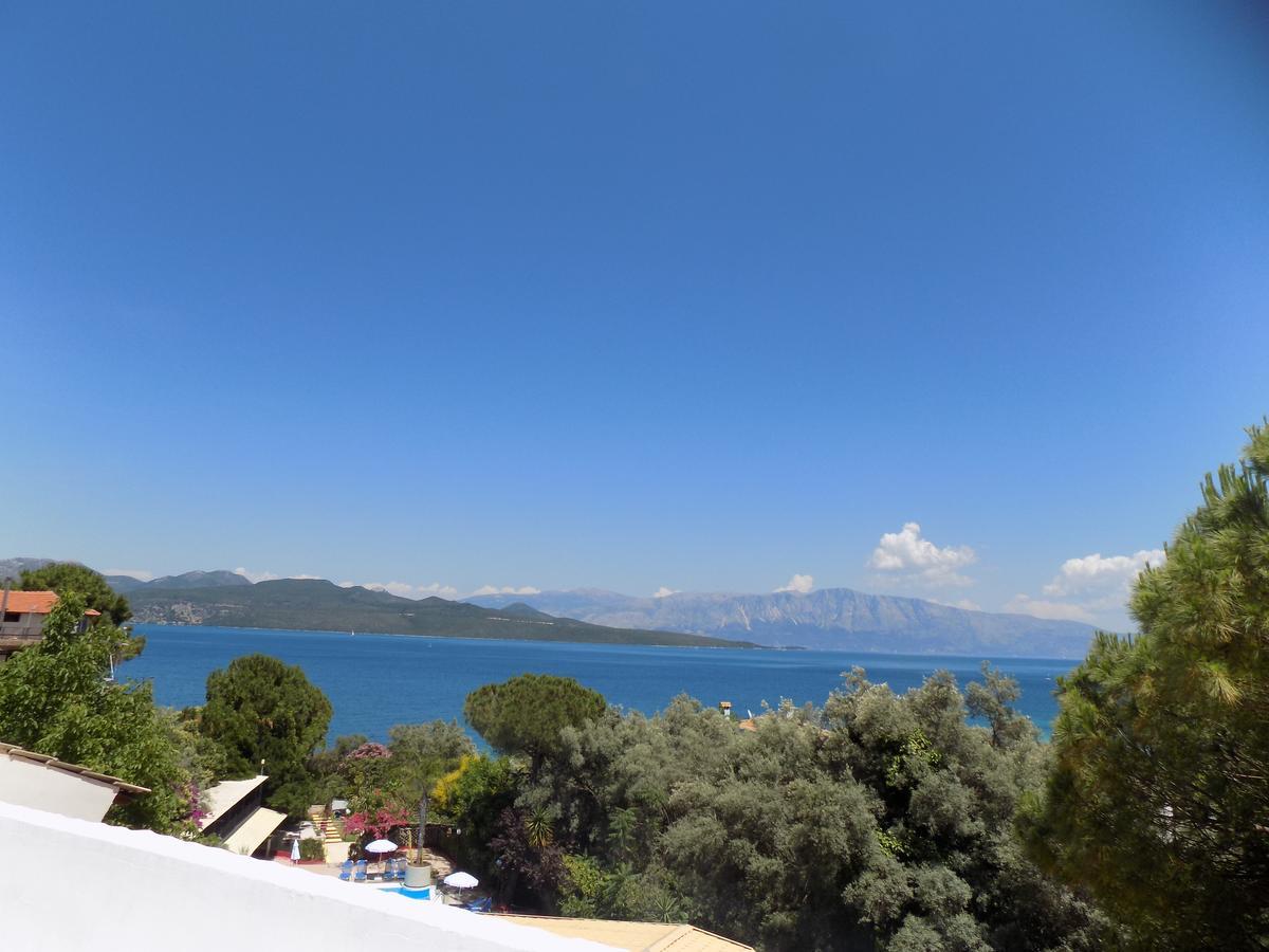 Lefkas Blue Hotel Nikiana Bagian luar foto