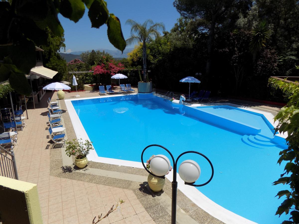 Lefkas Blue Hotel Nikiana Bagian luar foto