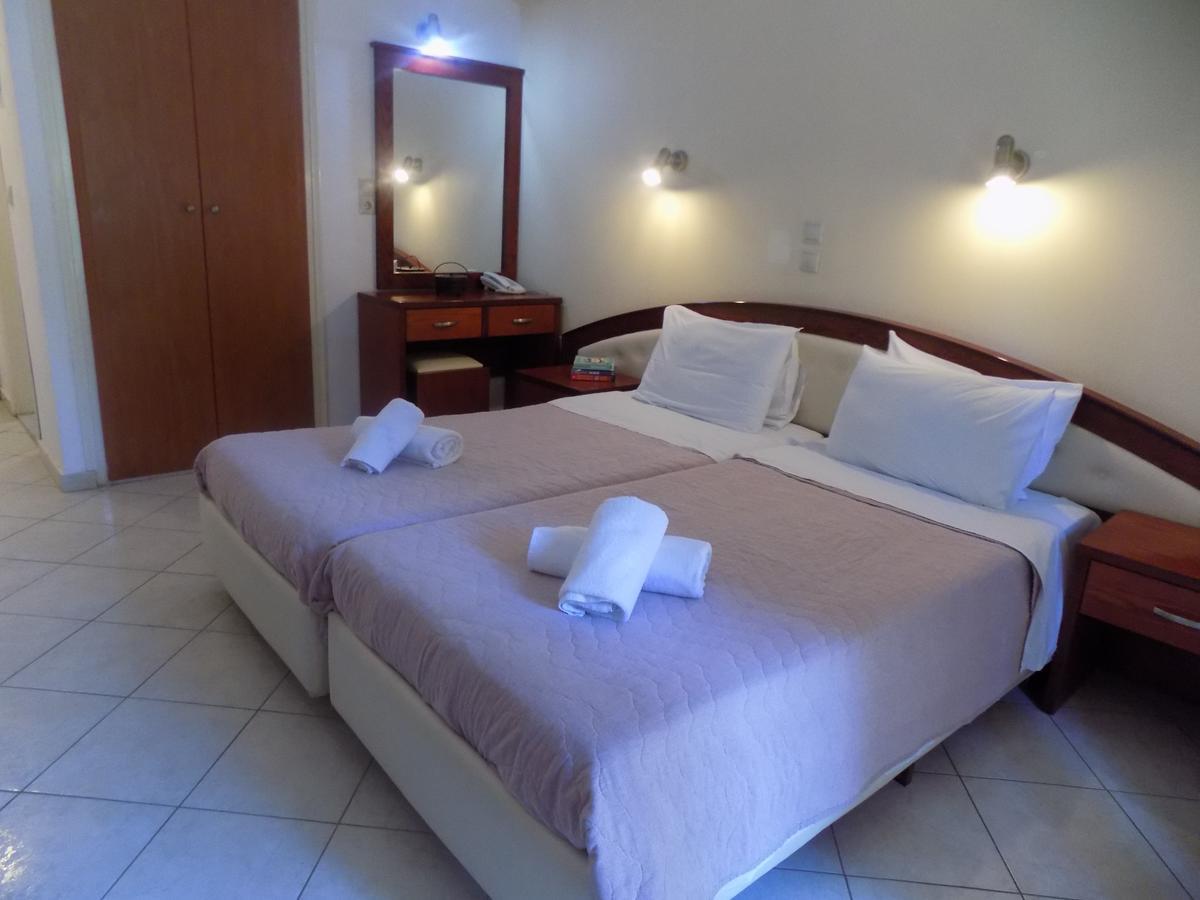 Lefkas Blue Hotel Nikiana Bagian luar foto